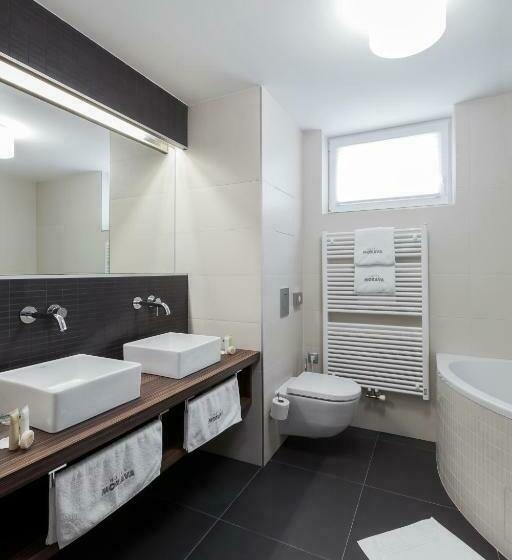 Habitación Deluxe con Hidromasaje, Morava