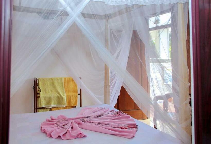 اتاق لوکس, Pearl Resort Mirissa