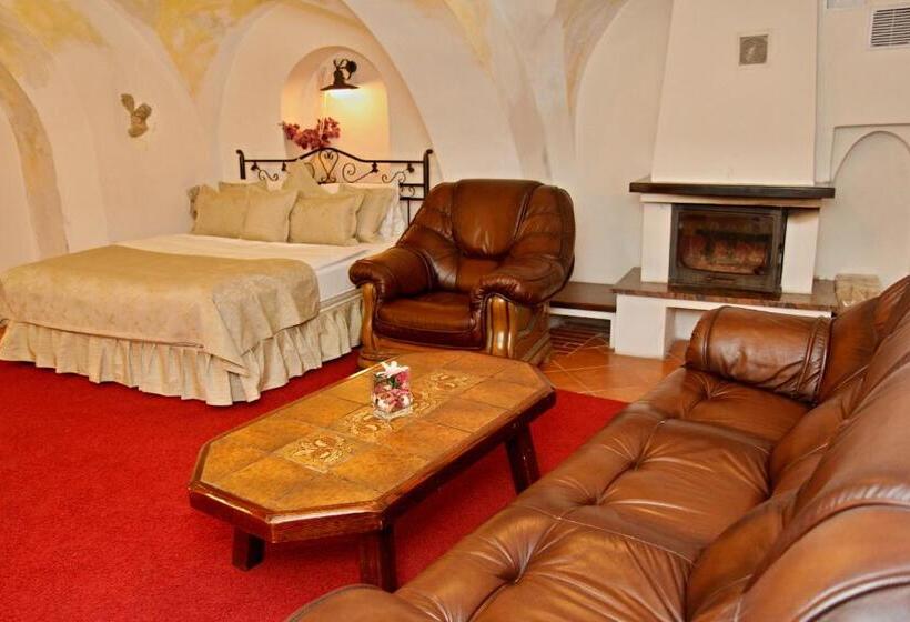 חדר סטנדרט לארבעה, Vivaldi Apartments