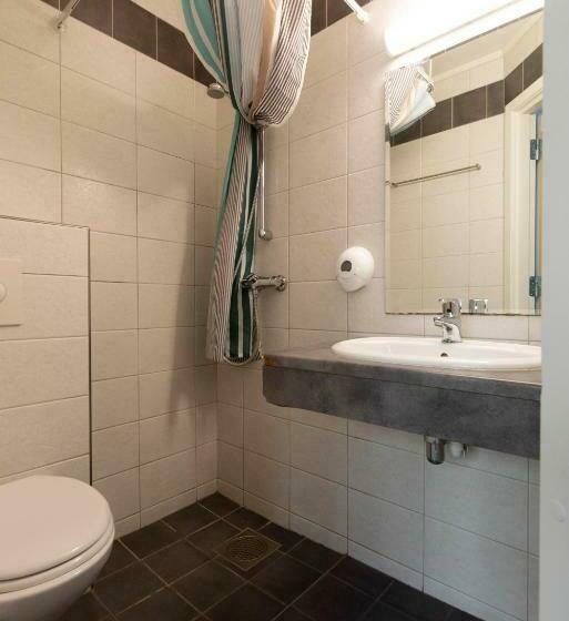 Четырехместный Номер Стандарт, Kongsberg Hostel Vandrerhjem