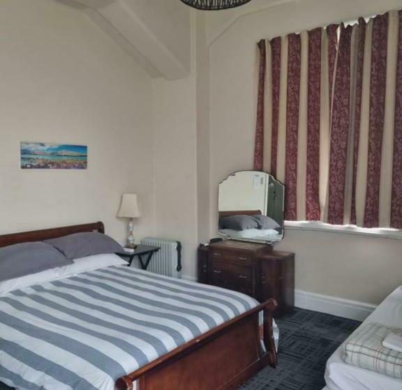 스탠다드 룸 킹사이즈 침대, Toad Hall Accommodation