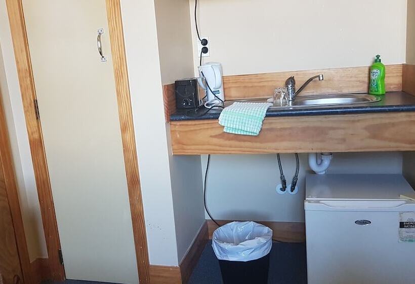 Номер Стандарт, Wild Zebra Backpackers