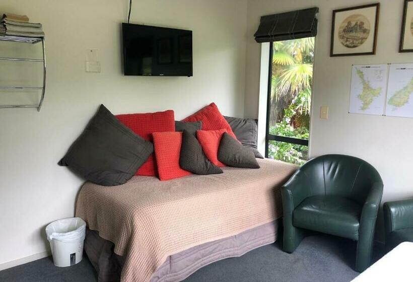Апартаменты 2 Спальни, Silverdale Garden Stay