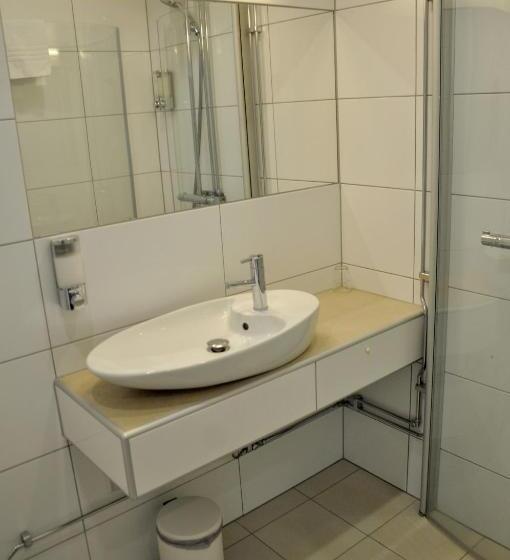 Семейный Номер, Ronneby Cityhotell