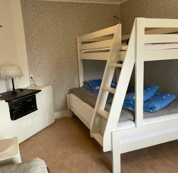 Standard Trippelrum, Stf Hostel Mariestad