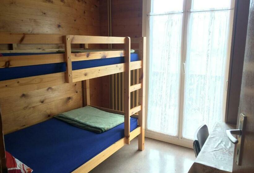 バス共有のスタンダードルーム, Gruppenhaus Rosy   Hostel