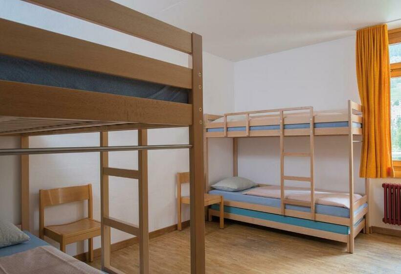 Кровать в Общей Комнате, Pontresina Youth Hostel