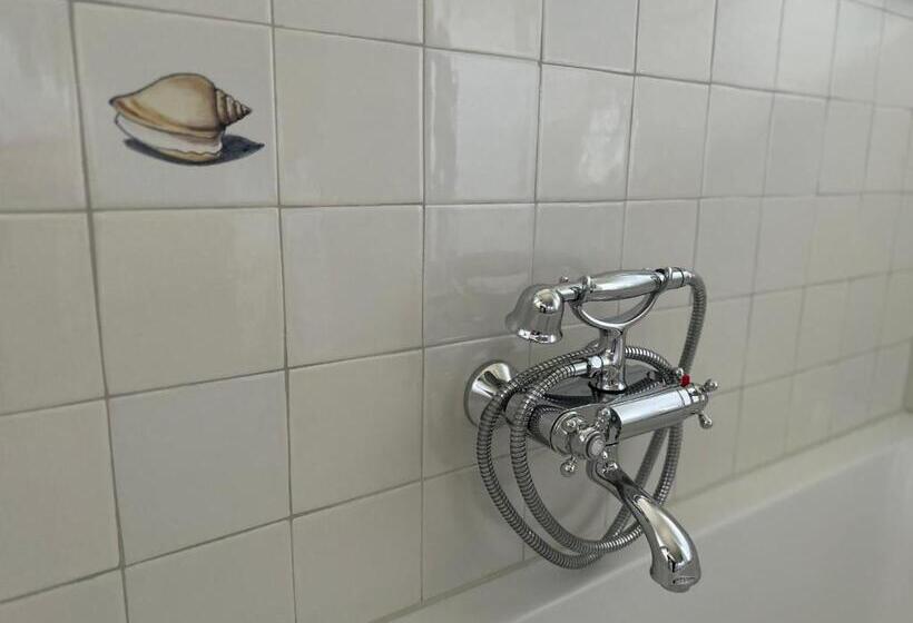 جناح ديلوكس مطل على البحر, Villa Nieuwland B&b