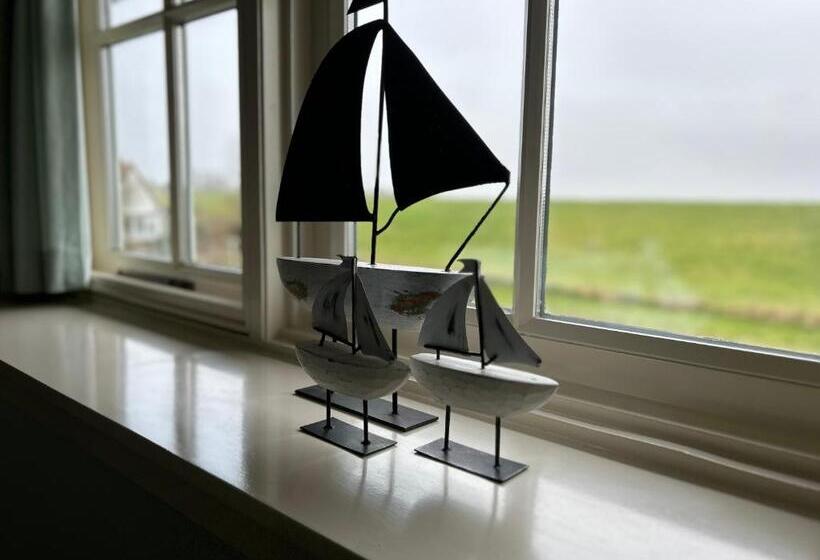 غرفة ديلوكس مطلّة علي البحر, Villa Nieuwland B&b