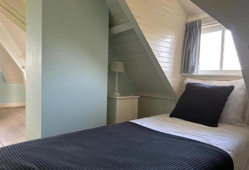 Люкс Deluxe Вид на Море, Villa Nieuwland B&b