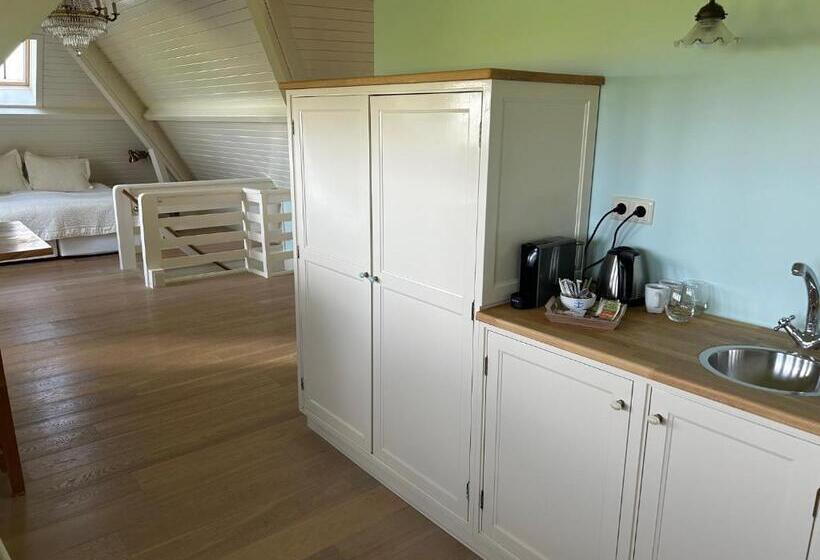 Люкс Deluxe Вид на Море, Villa Nieuwland B&b