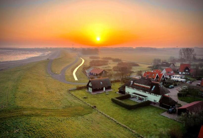 Люкс Deluxe Вид на Море, Villa Nieuwland B&b