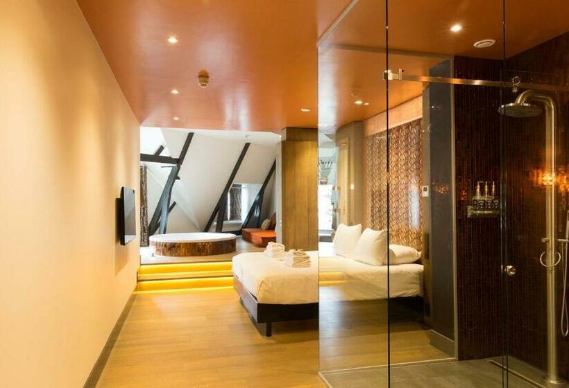 豪华套房, Manzo's Suites
