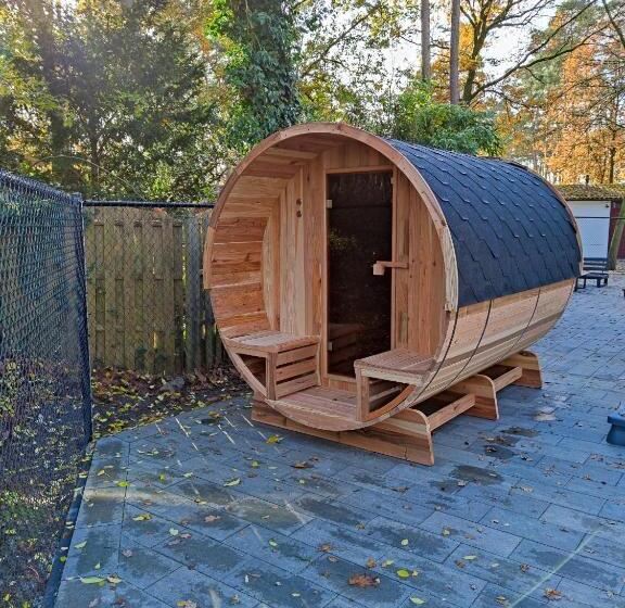 Номер Deluxe с Гидромассажем, Motel  Bungalow & Chaletpark De Brenkberg