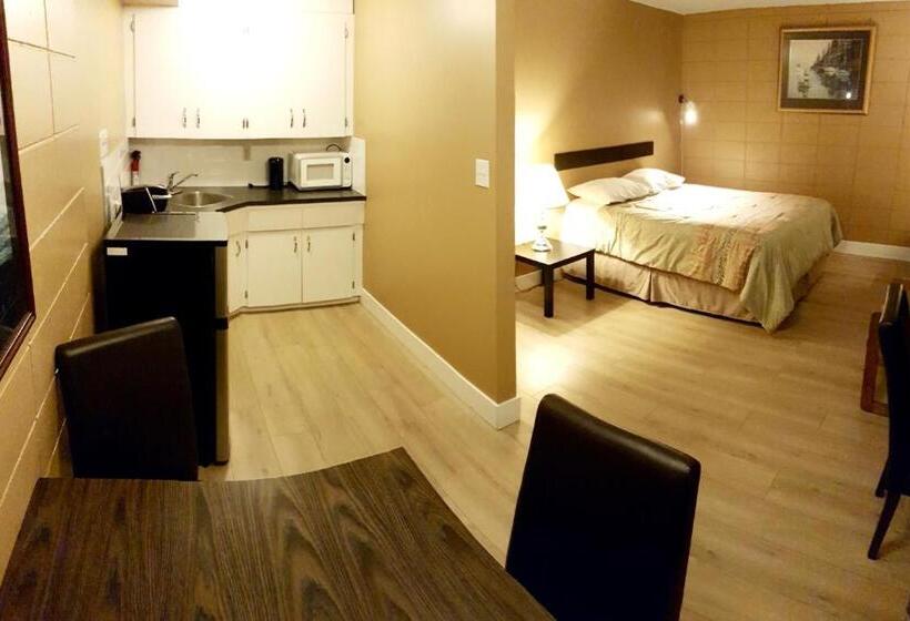 סוויטה עם מיטת קווין, Above Tide Motel