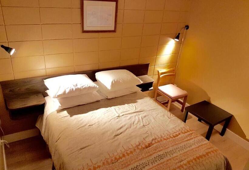 クイーンサイズベッドのスイートルーム, Above Tide Motel