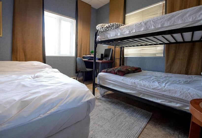 Номер Стандарт Трехместный, Auberge Internationale Espace Globetrotter