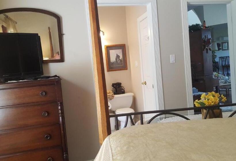 套房, By The Sea Bnb Sidney Bc