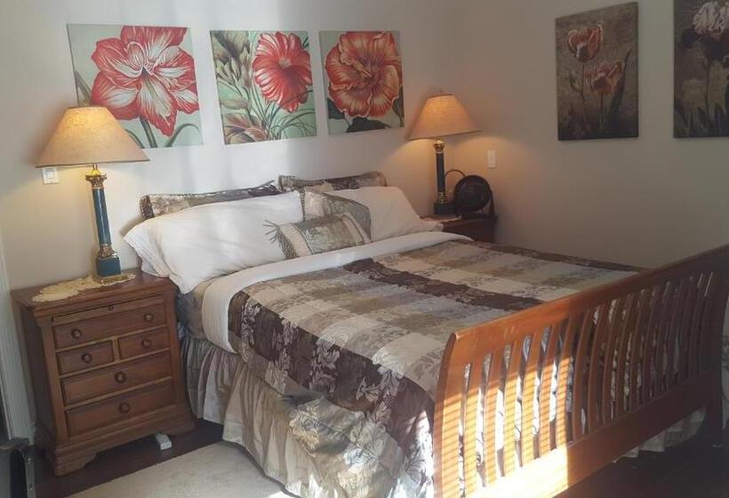套房, By The Sea Bnb Sidney Bc