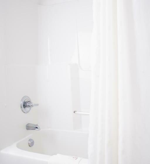 Номер Deluxe, Country Club Inn