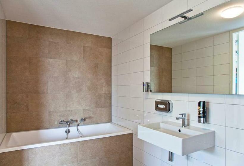 Deluxe Room with Balcony, Strandhotel Duinoord