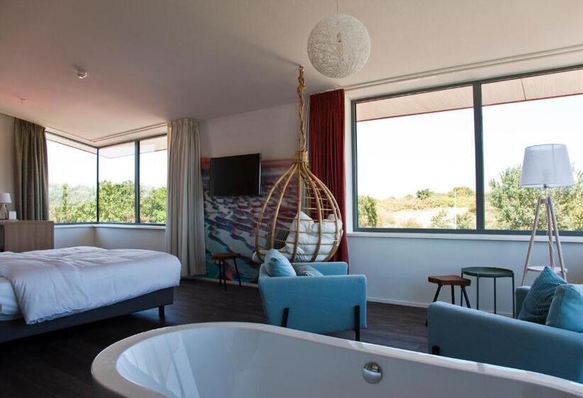 Suite with lake view, Strandhotel Duinoord