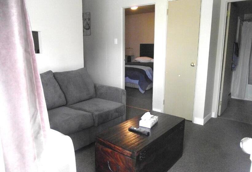 스위트, Stratford Motel