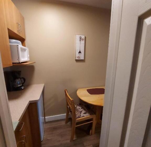 スタンダードルーム, Auberge Motel La Référence