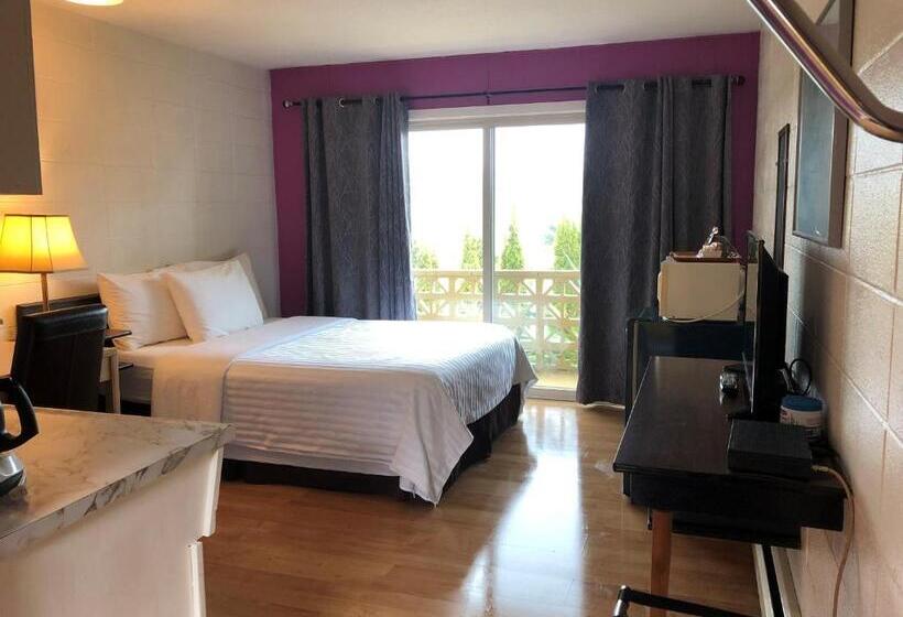 استودیوی استاندارد با چشم‌انداز دریا, Holiday House Motel