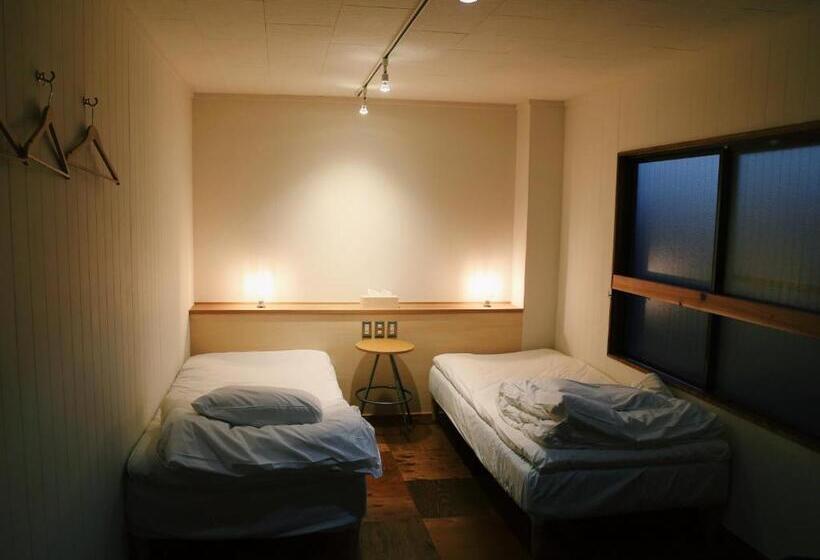 标准间, Y Pub & Hostel Tottori
