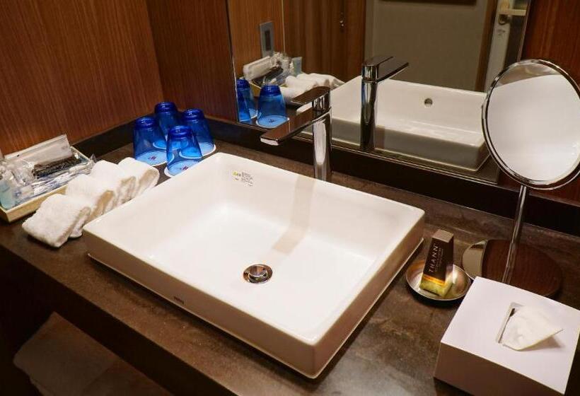 اتاق استاندارد با چشم‌انداز دریا, Nanki Shirahama Marriott