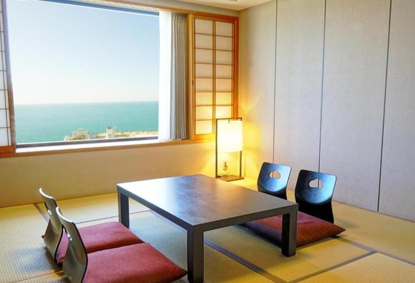 Стандартный Номер Кровать Кинг, Nanki Shirahama Marriott