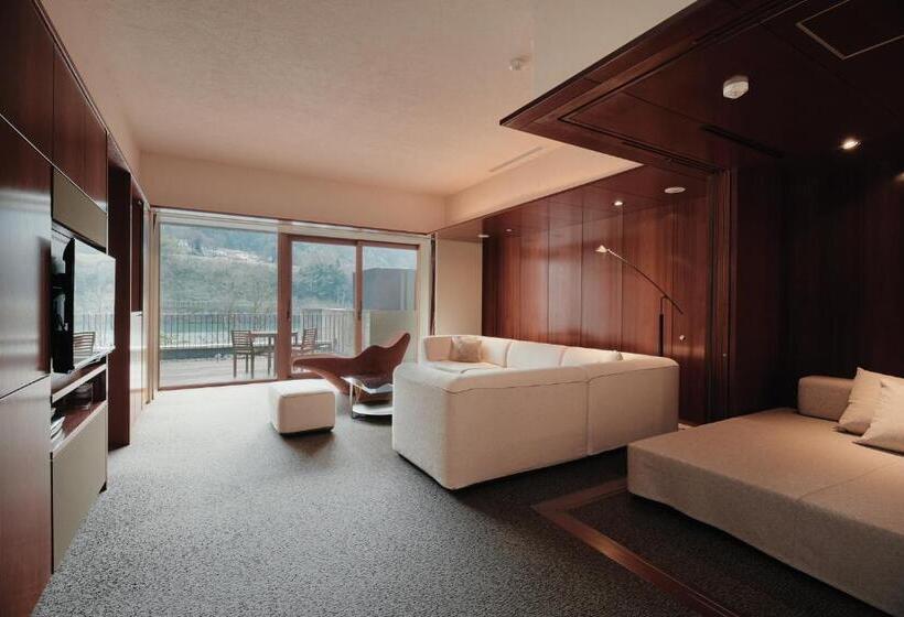 Люкс Повышенной Комфортности, River Retreat Garaku