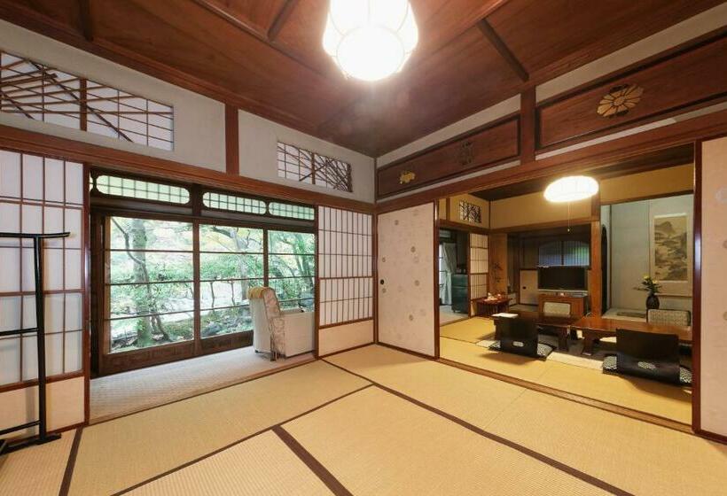 Habitación Deluxe, Fukuzumiro