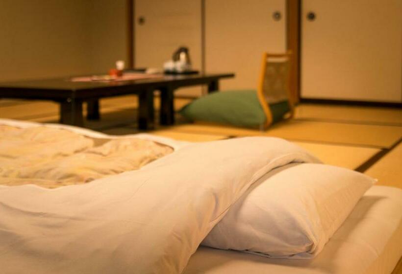 Номер Стандарт, Shosenkaku Kagetsu