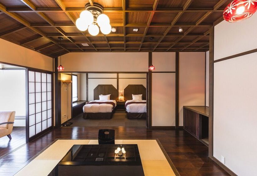 Четырехместный Номер Deluxe, Tsuta Onsen Ryokan