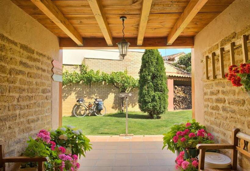 Номер Стандарт, Albergue Lamorena