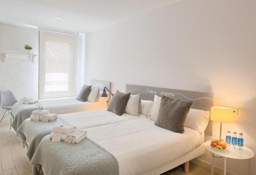 غرفة قياسية ثلاثية, Albergue Lamorena