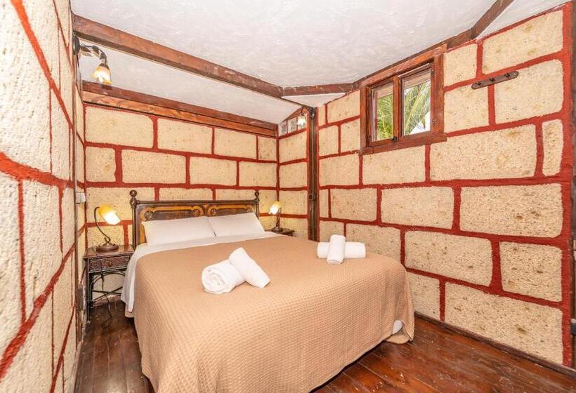 Студия Стандарт, Casa Giuliana