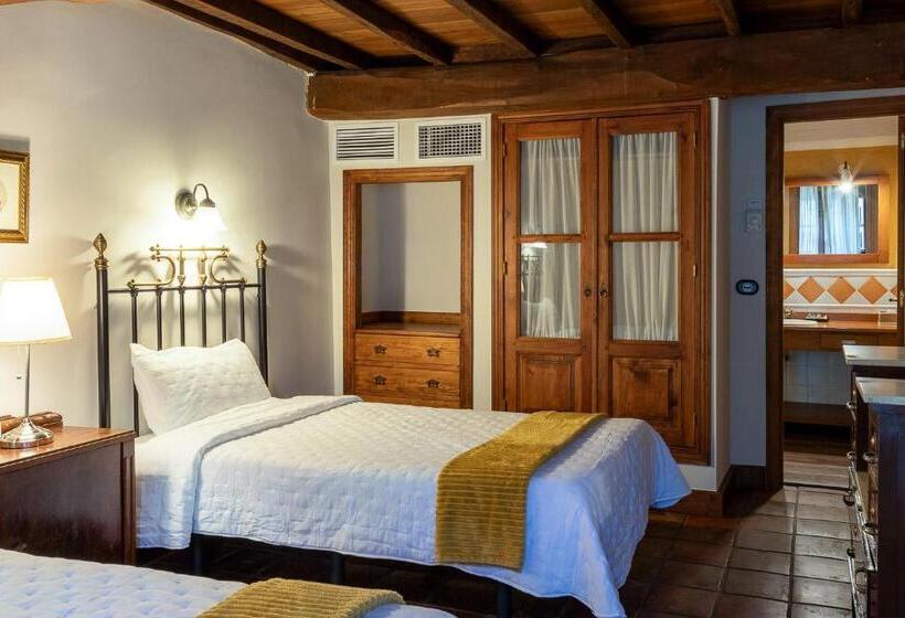 Номер Стандарт с Балконом, Casa Rural La Fuente Del Jerte