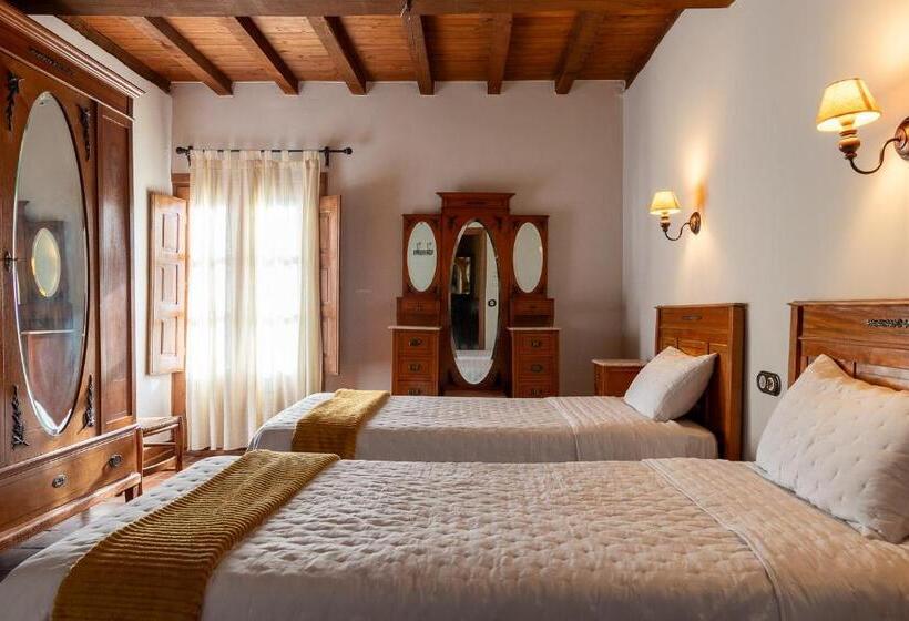 Номер Стандарт с Балконом, Casa Rural La Fuente Del Jerte