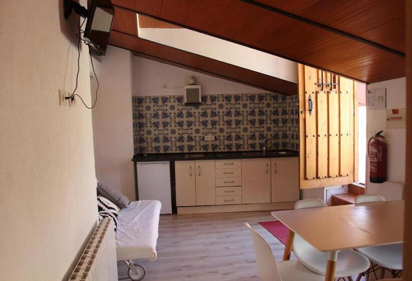 Апартаменты 1 Спальня, Hostel El Lago, Caceres