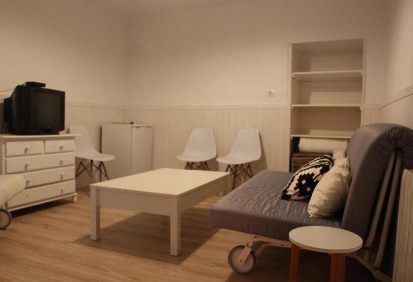Студия Стандарт, Hostel El Lago, Caceres
