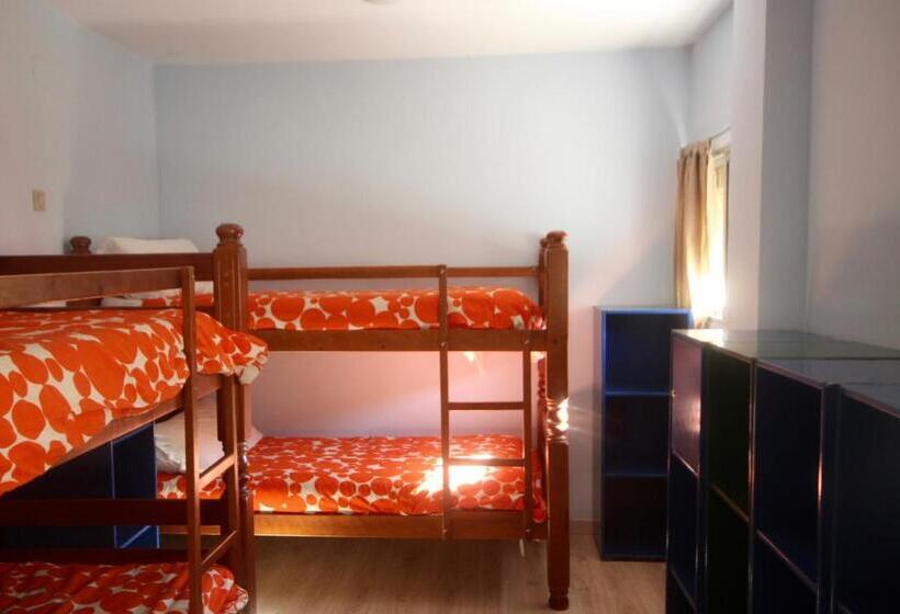 Четырехместный Номер Economy, Hostel El Lago, Caceres