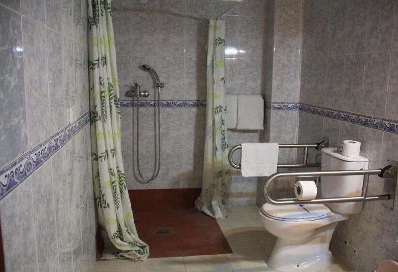 Номер Стандарт Адаптированный для Инвалидов, Hacienda Guadalquivir
