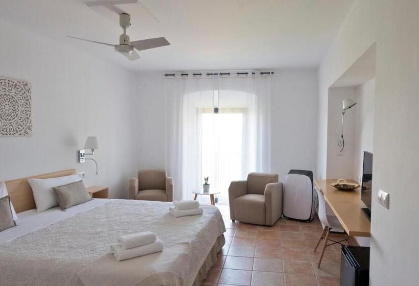Люкс, Hostal La Salut De Terrades