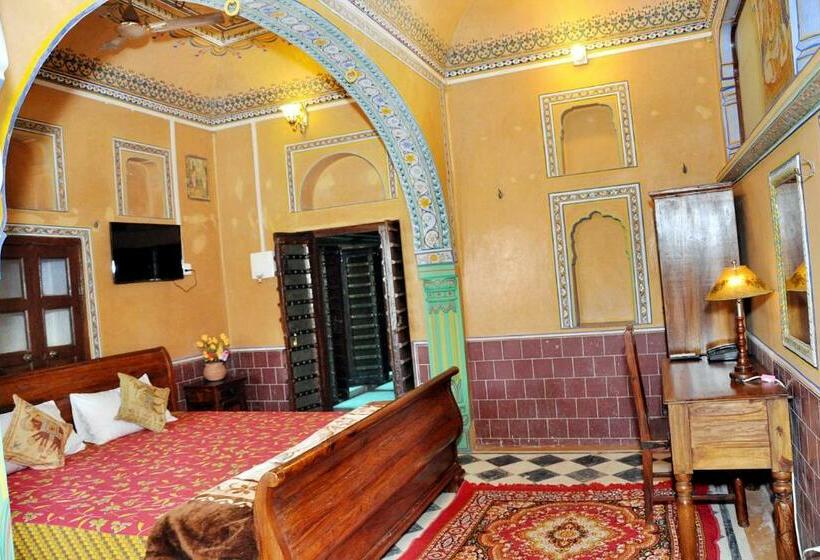 Люкс, Radhika Haveli, Mandawa