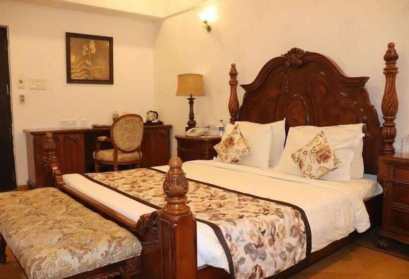 سوئیت رویال, Shouryagarh Resort & Spa