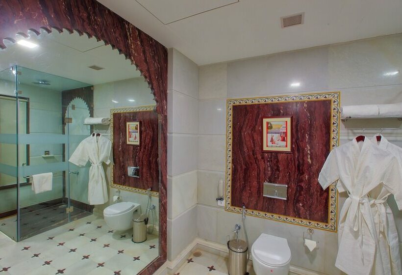 اتاق لوکس, Shouryagarh Resort & Spa