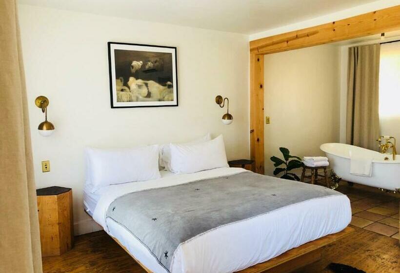 Номер Superior Кровать Кинг, Alamo Motel